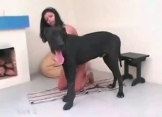 Lustful model can't stop fucking with a beast